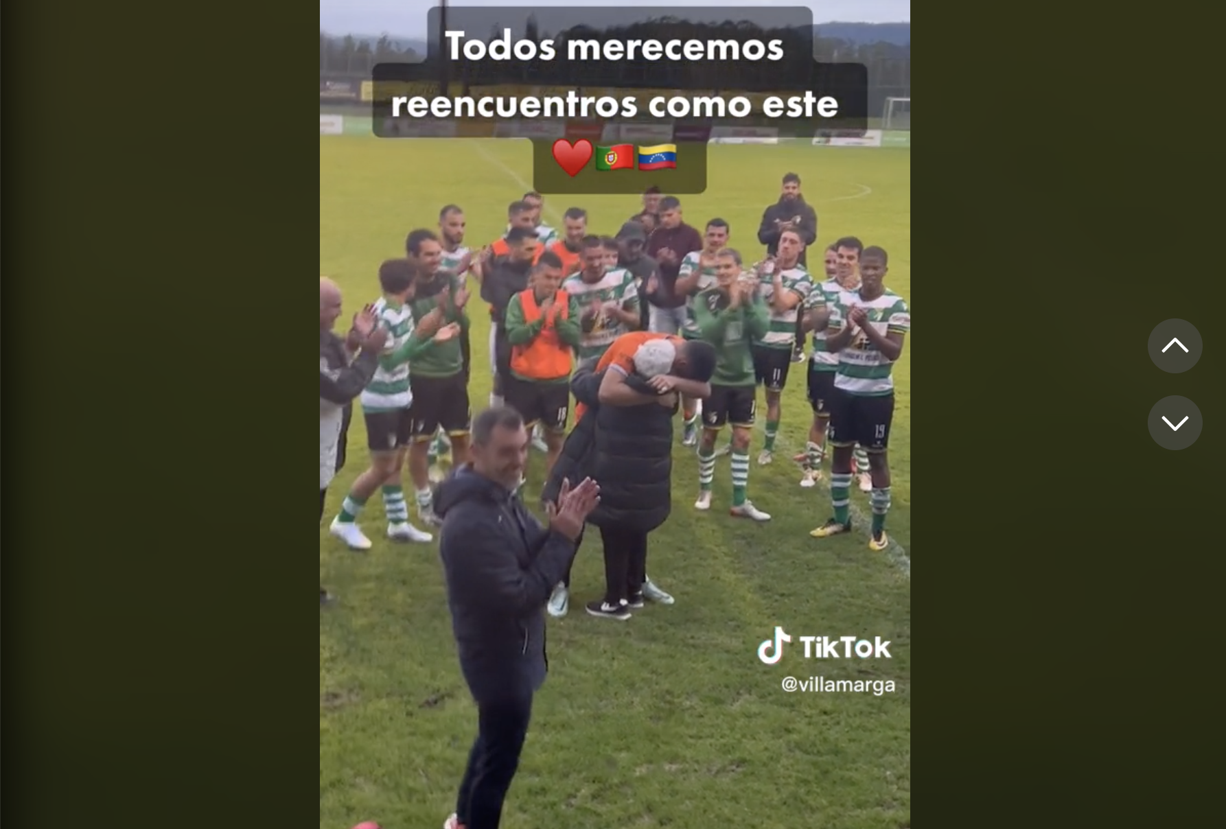 VÍDEO: El llanto de un portero de fútbol al reencontrarse con su abuela después de cuatro años