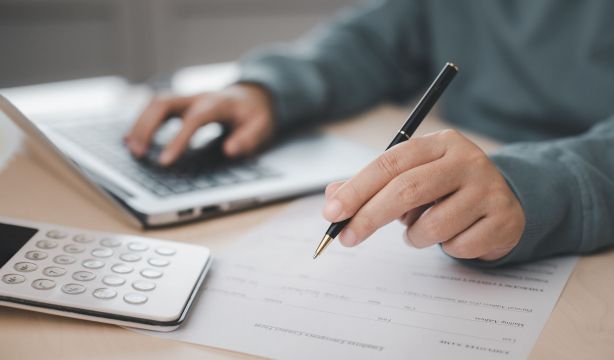 Los contribuyentes podrán pedir cita desde el miércoles para la atención telefónica de la Renta