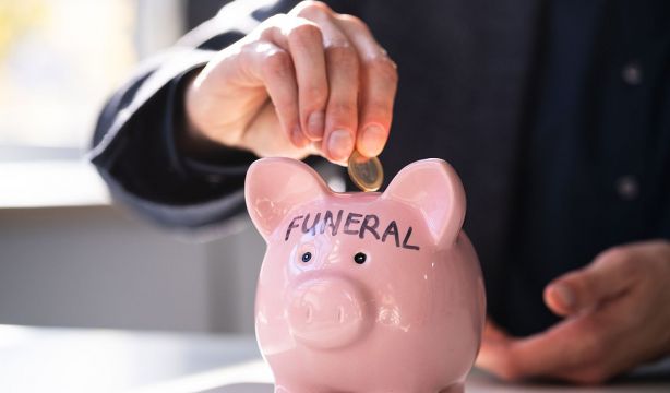 Planes funerarios o reservar un pellizco: alternativas al seguro de decesos para dejarlo todo atado. Foto: bigstock