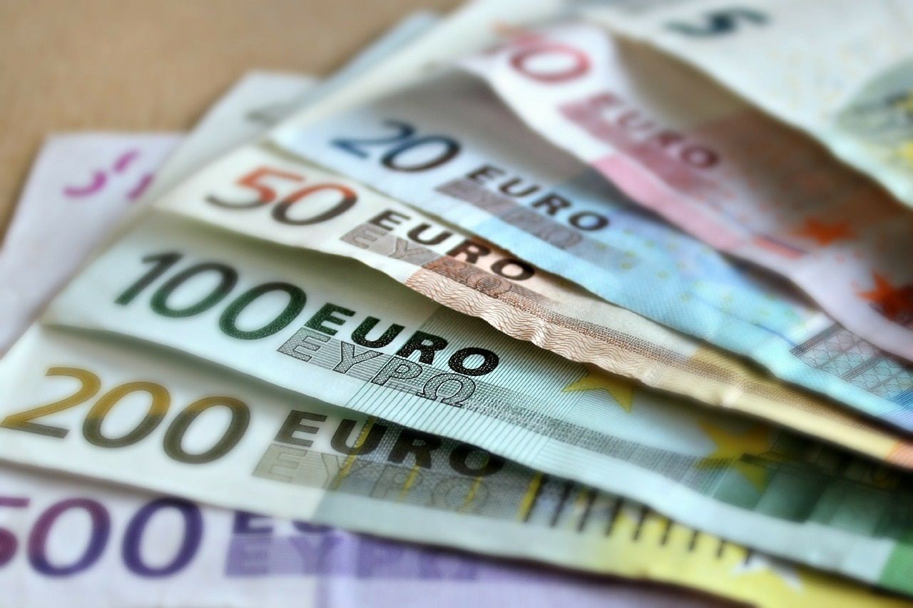 Las familias españolas compran 44 millones de euros al día en Letras del Tesoro