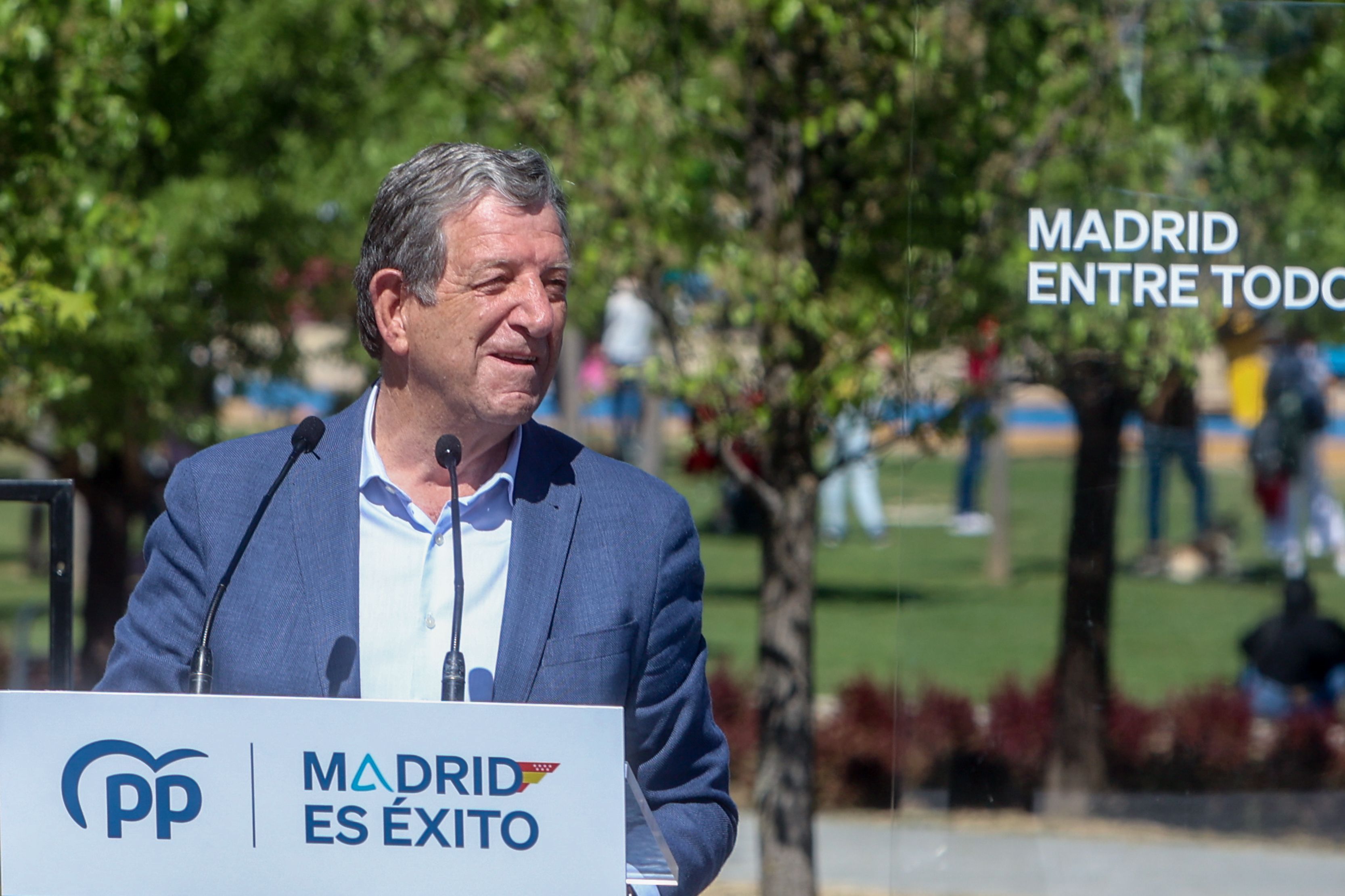Los 15 alcaldes de la Transición se aferran al cargo: sólo dos podrían perder el poder Los 15 alcaldes de la Transición se aferran al cargo: sólo dos podrían perder el poder