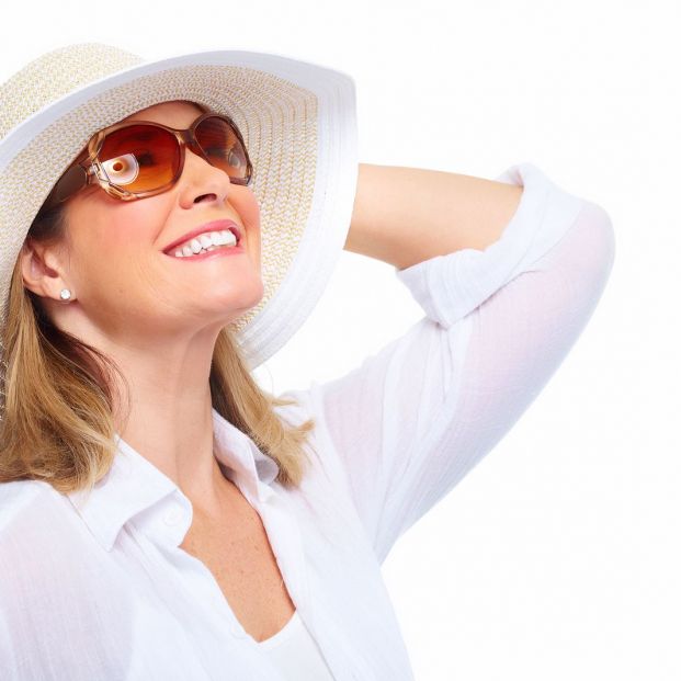 Los peligros del sol para los ojos de las personas mayores Los peligros del sol para los ojos de las personas mayores