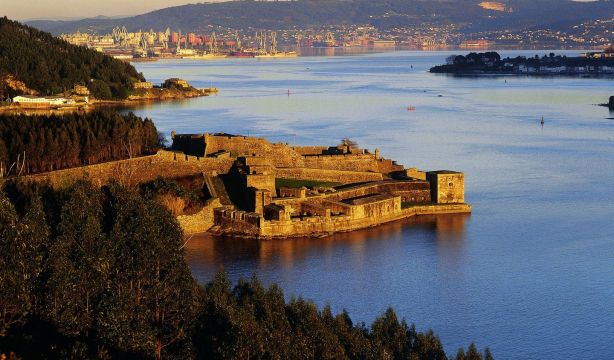 Ruta por los históricos castillos del golfo gallego de Ártabro. Foto Turismo de Galicia