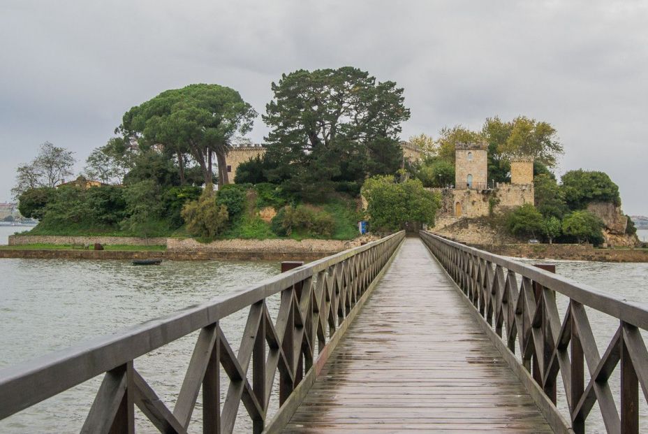 Castillo de Santa Cruz. Turismo de Galicia