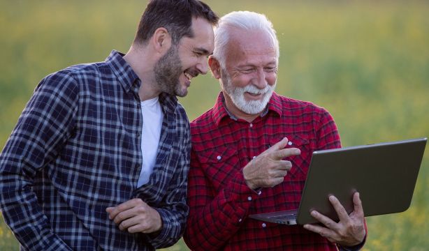 Dos proyectos formarán a mayores en el medio rural. Foto: Bigstock