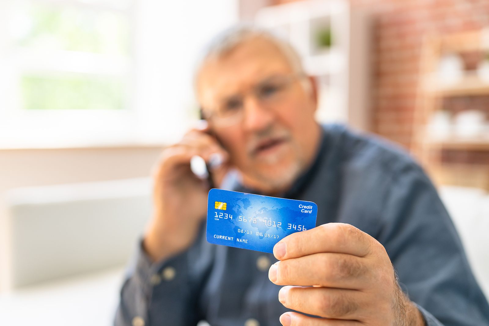 Acuerdo en la UE: los usuarios de servicios financieros online tendrán derecho a la atención humana