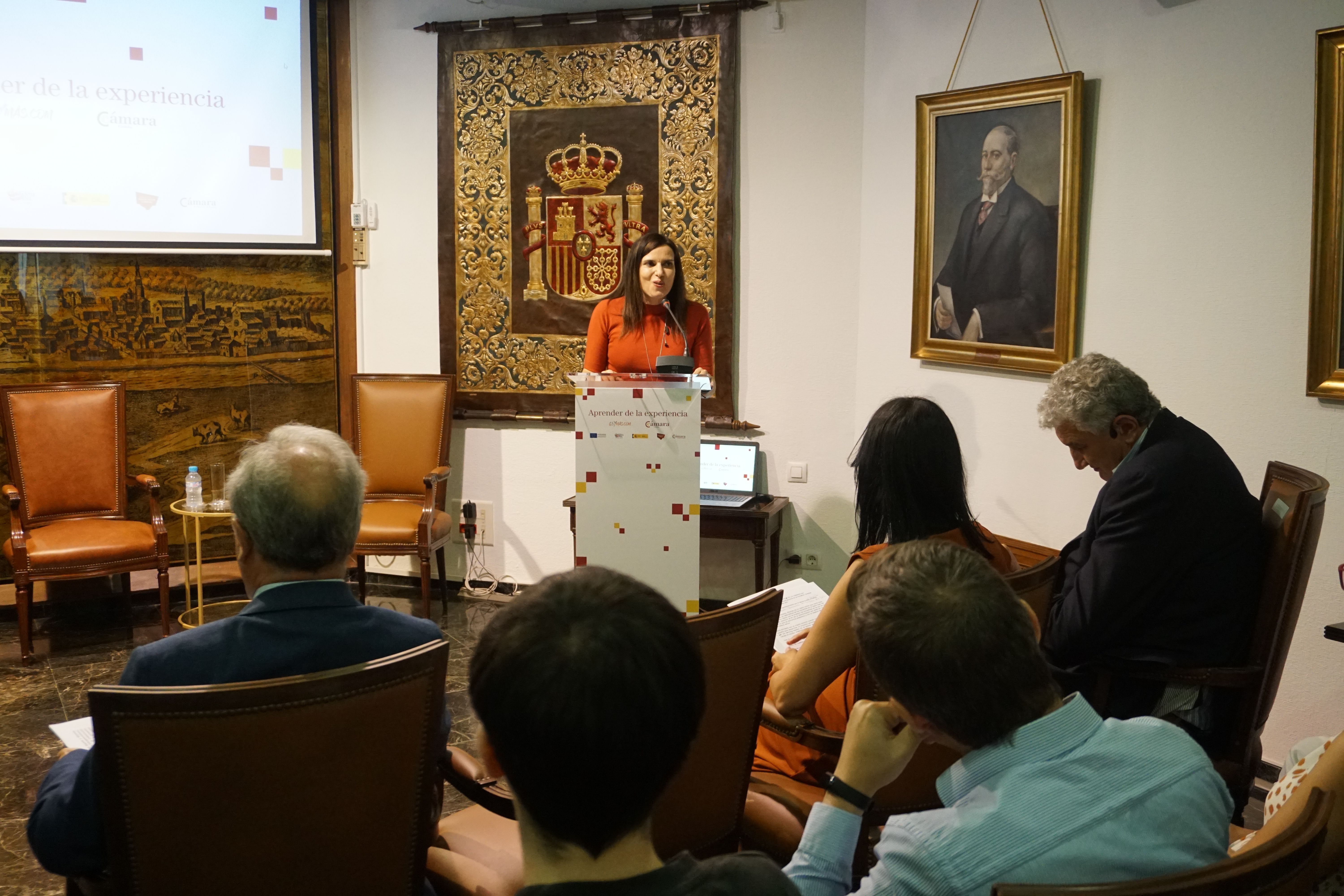 María Dolores Gálvez: "Los sénior nos pueden ayudar a trazar el camino de muchos negocios"