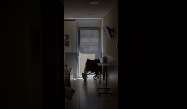 Abren un expediente a una residencia en la que murió un mayor de calor y Covid