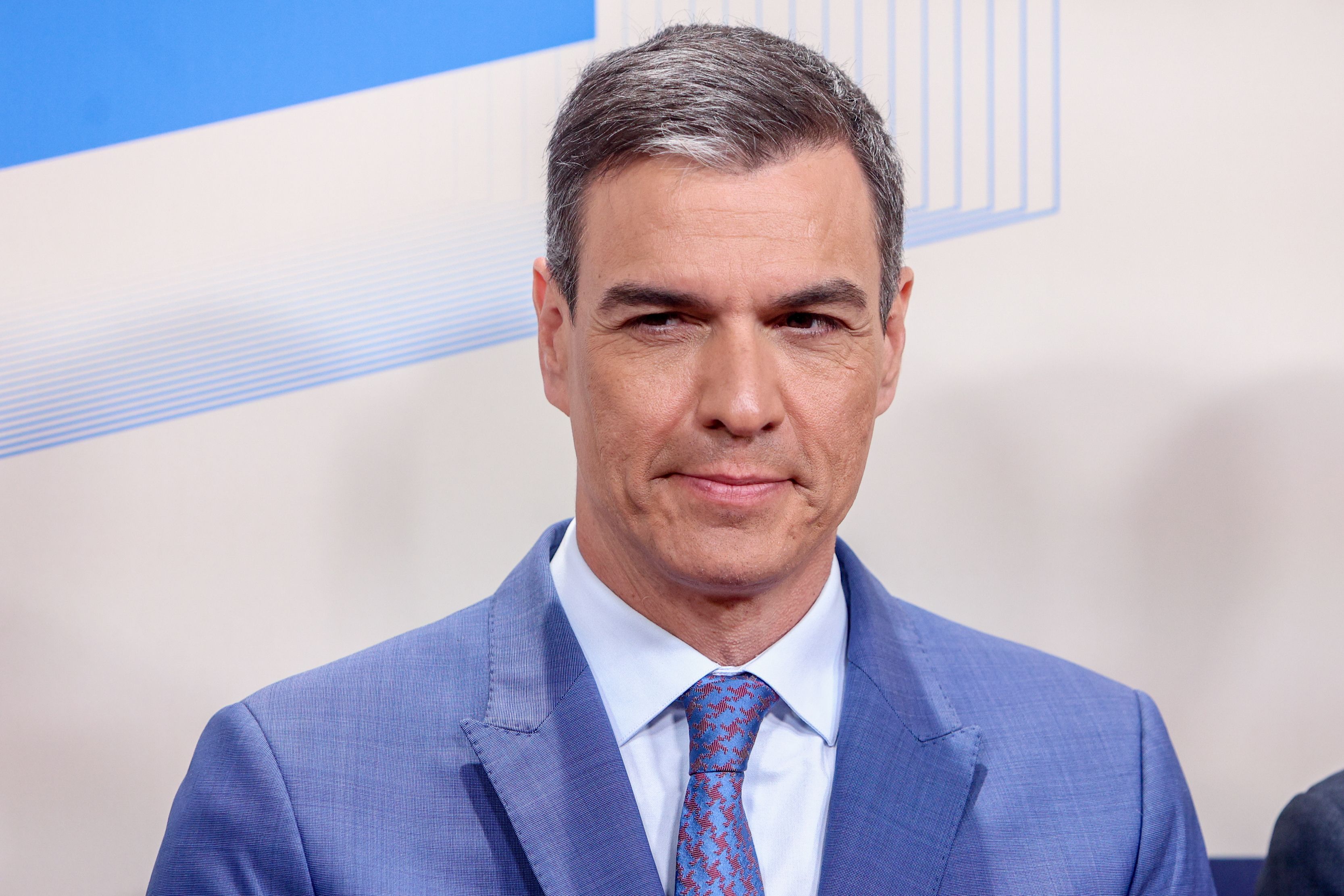 El CIS sigue dando al PSOE como ganador de las generales, con medio punto de ventaja sobre el PP