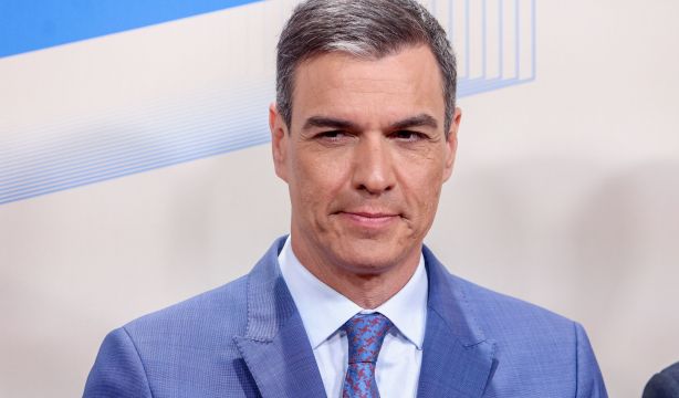 El CIS sigue dando al PSOE como ganador de las generales, con medio punto de ventaja sobre el PP El CIS sigue dando al PSOE como ganador de las generales, con medio punto de ventaja sobre el PP