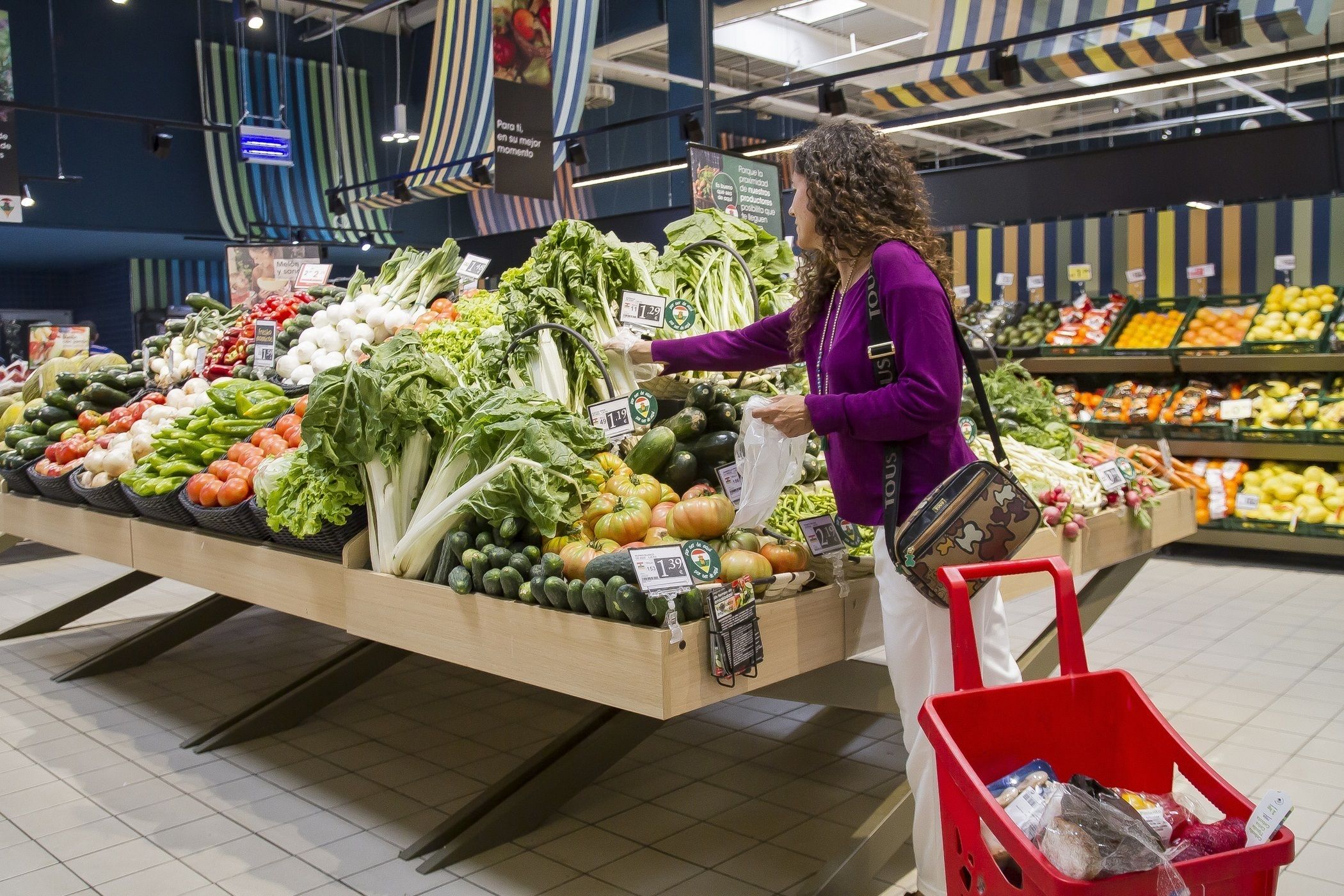 Cuatro de cada diez alimentos afectados por la rebaja del IVA se han encarecido. Foto: Europa Press