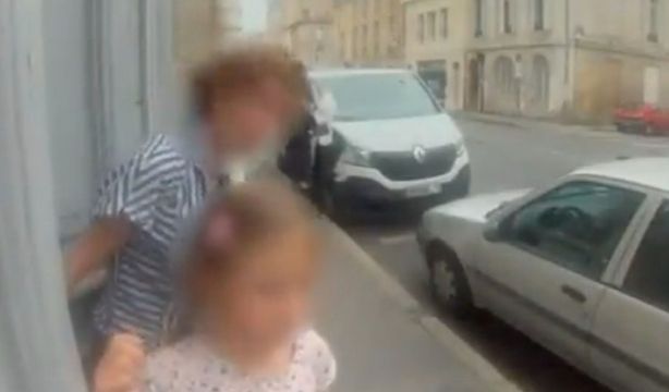 Conmoción ante una brutal agresión a una abuela y su nieta de 7 años a las puertas de su casa