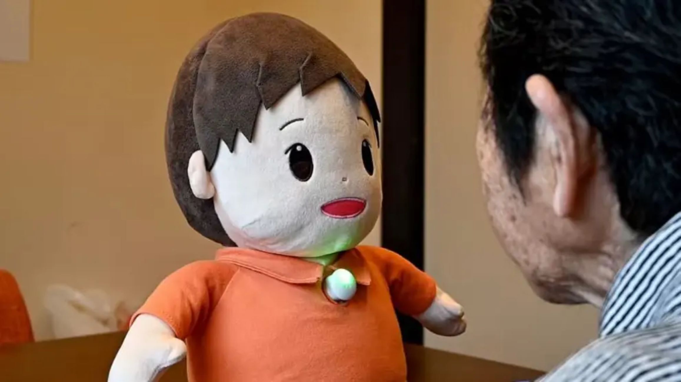 El peluche japonés que utiliza la IA para ayudar a personas con demencia