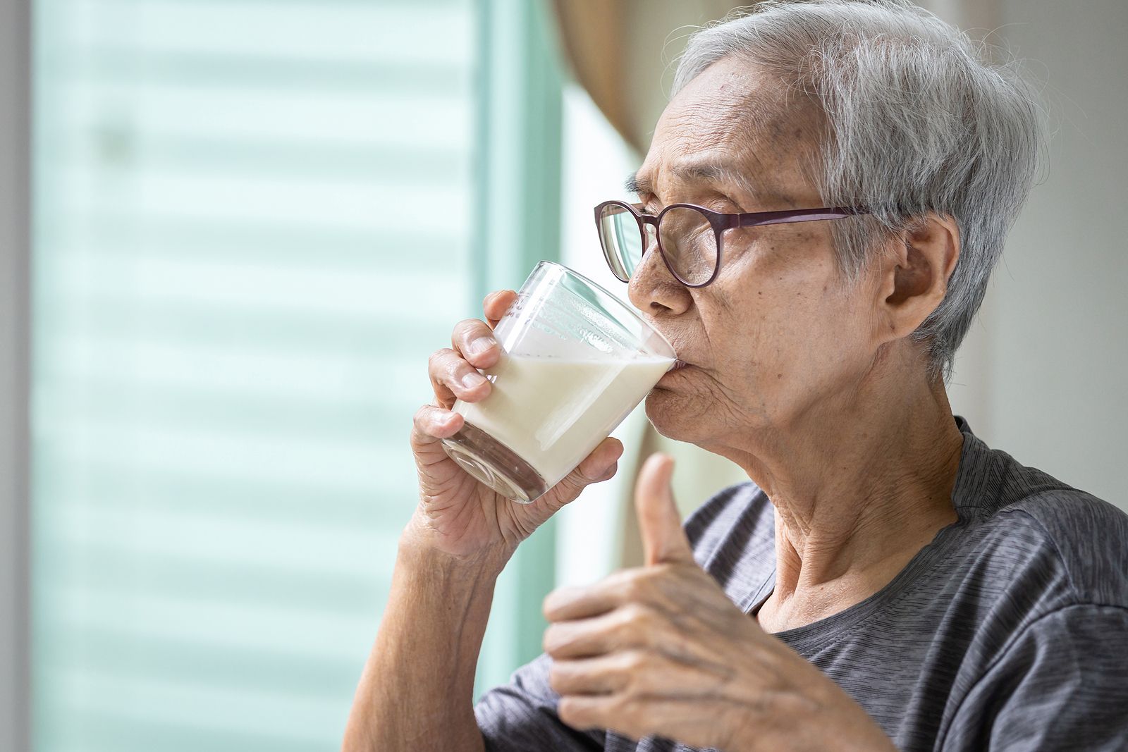 ¿Cuánto dura la leche en la nevera una vez abierta?