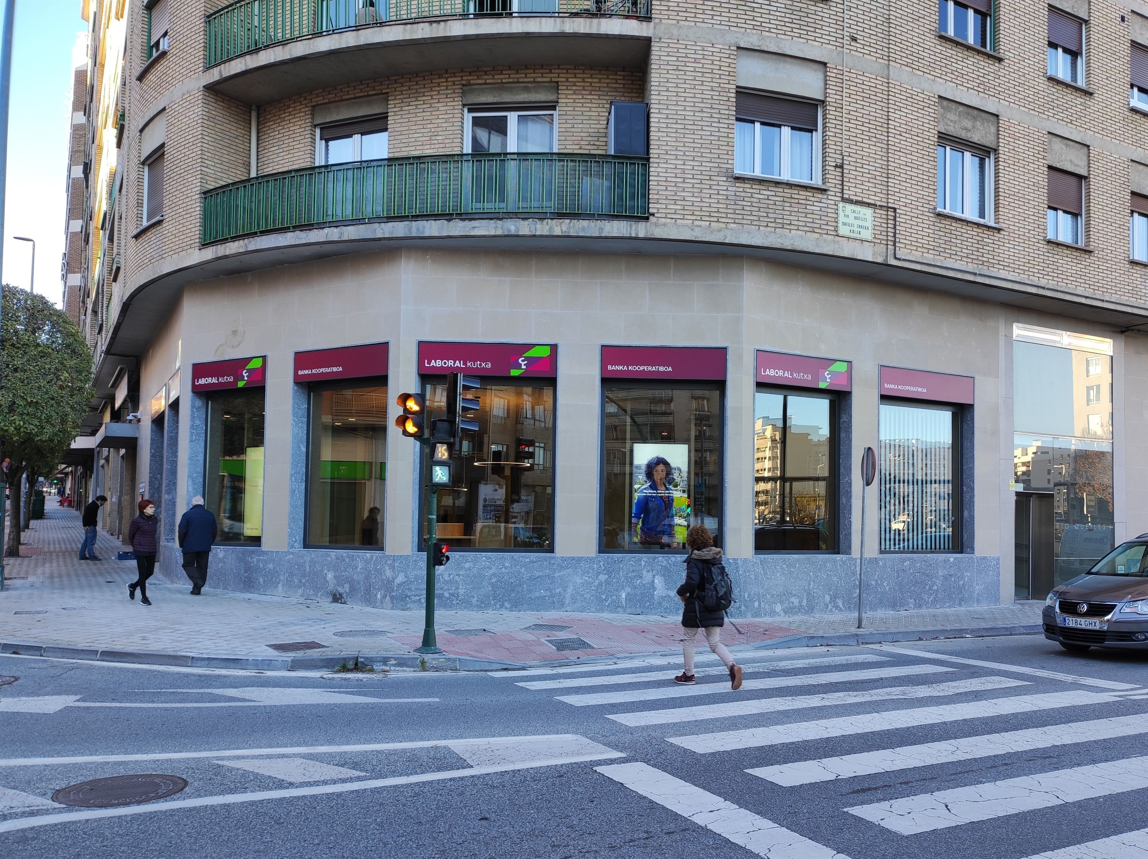 El 32% de los clientes ha contratado un seguro a través de su banco El 32% de los clientes ha contratado un seguro a través de su banco
