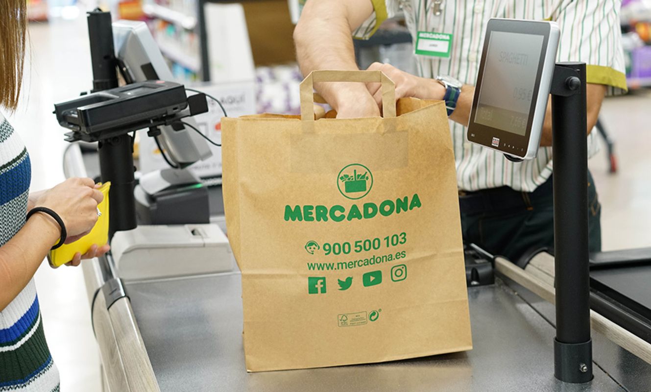 Una clienta revela el truco para llevarte la compra sin pagar bolsa en Mercadona Una clienta revela el truco para llevarte la compra sin pagar bolsa en Mercadona