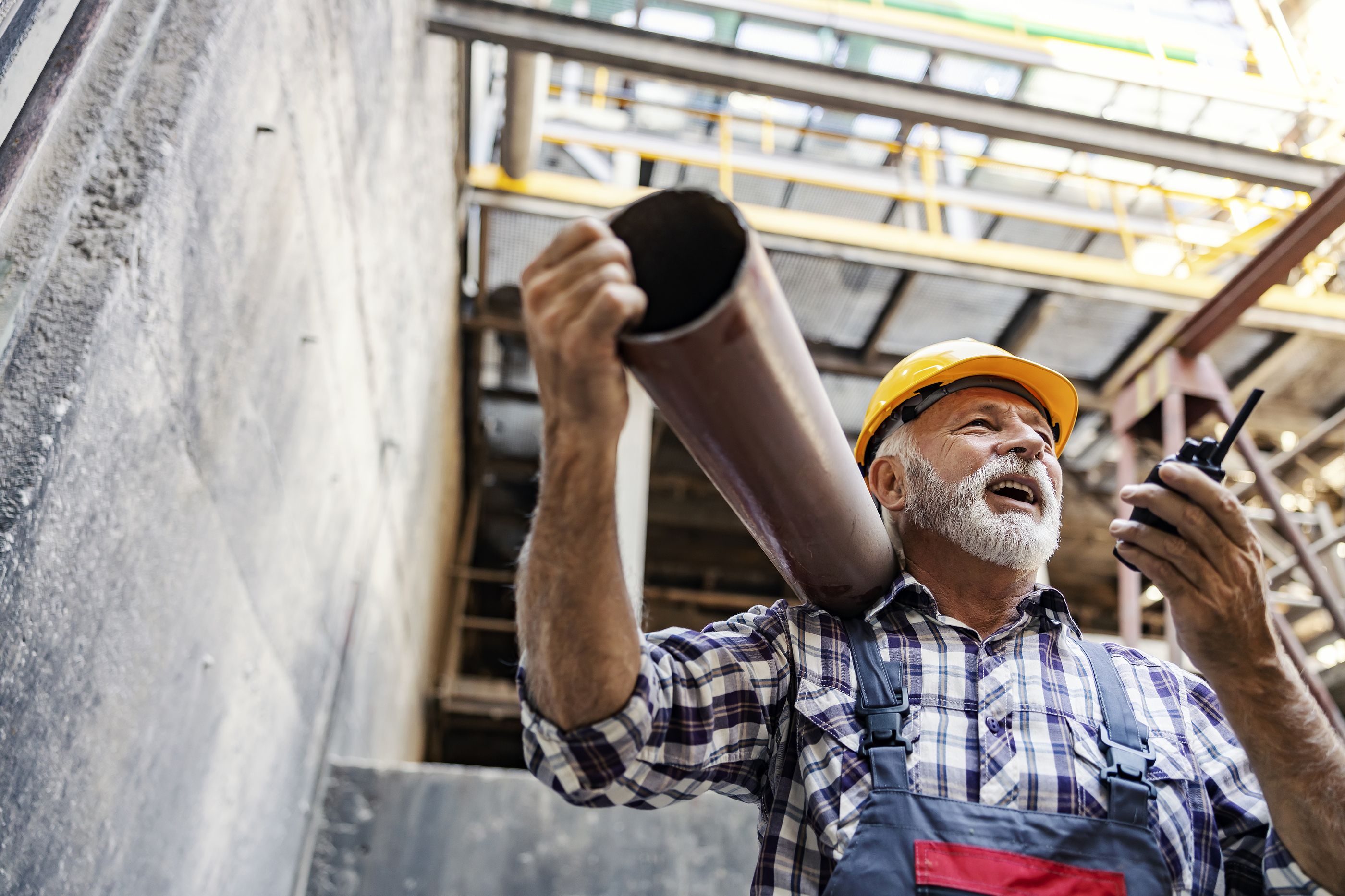 Los trabajadores sénior son los que más realizan tareas repetitivas con un 82%