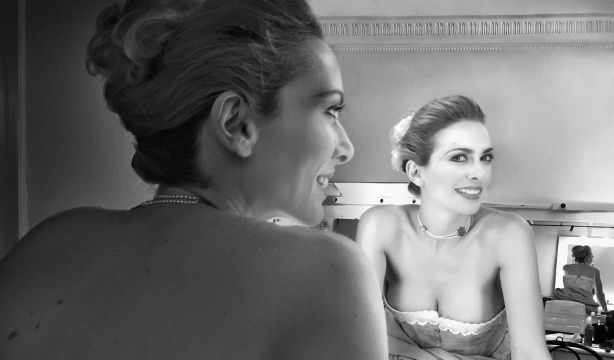 Las fotos 'espía' de Javier Cámara durante los rodajes se convierten en una exposición