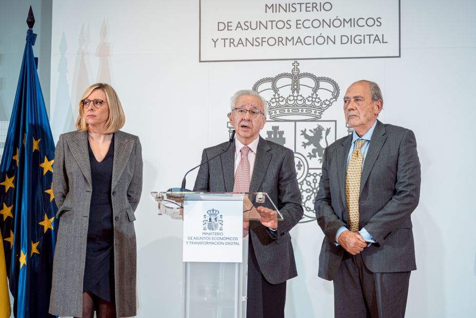 Calviño reúne a banca y mayores para evaluar los planes de acceso a los servicios financieros. Foto: EuropaPress 