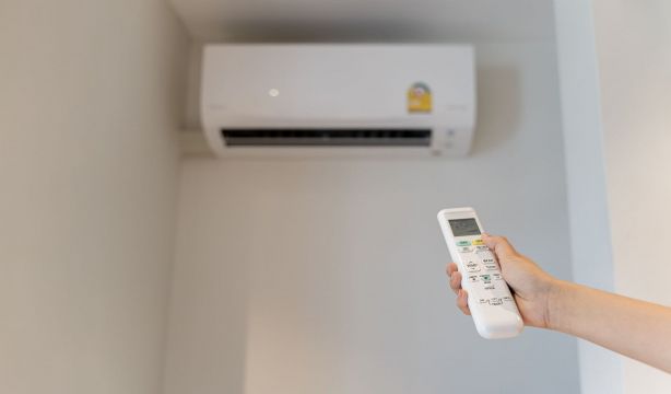 Esta es la temperatura mínima a la que se puede poner el aire acondicionado este verano?