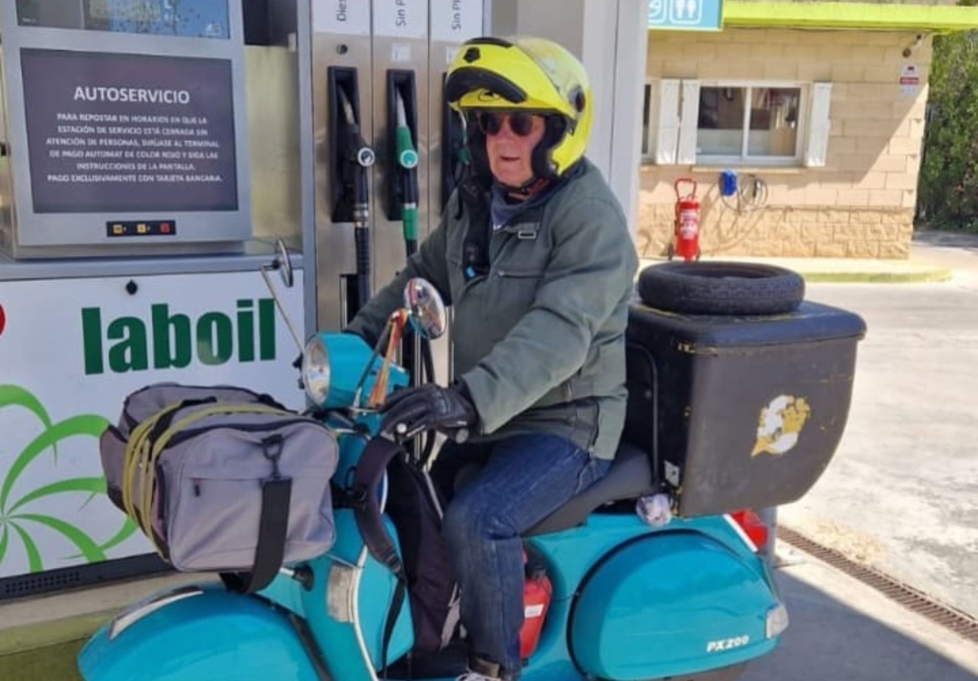 El zaragozano de 63 años que recorrerá las 27 capitales de la UE en Vespa: "Llevo años preparándome". Foto: Instagram El zaragozano de 63 años que recorrerá las 27 capitales de la UE en Vespa: "Llevo años preparándome". Foto: Instagram