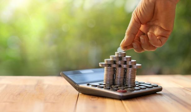 Aumenta la presión al Gobierno para regular los créditos al consumo y proteger a los más vulnerables