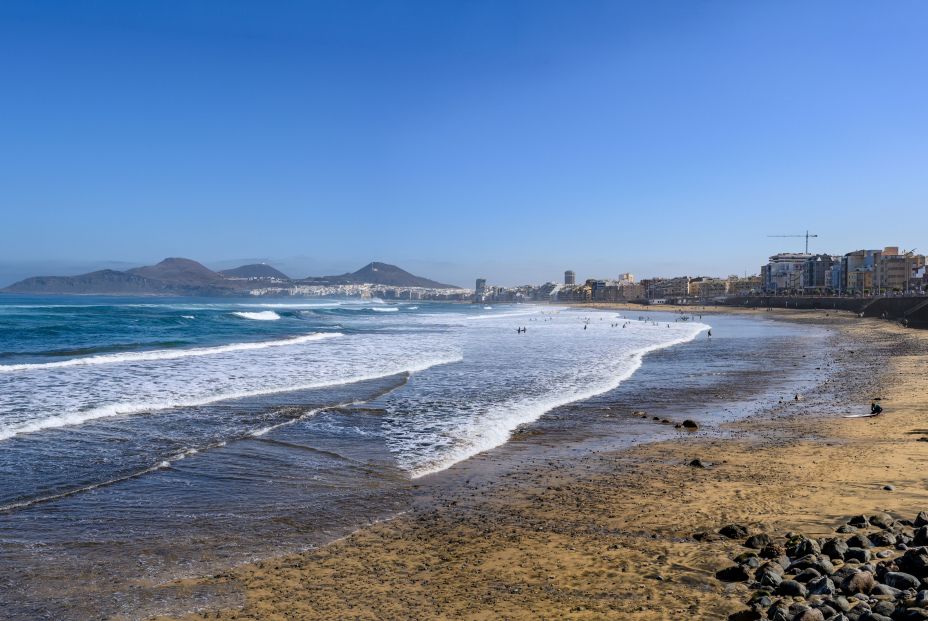 1 Playa de las Canteras by Pixabay