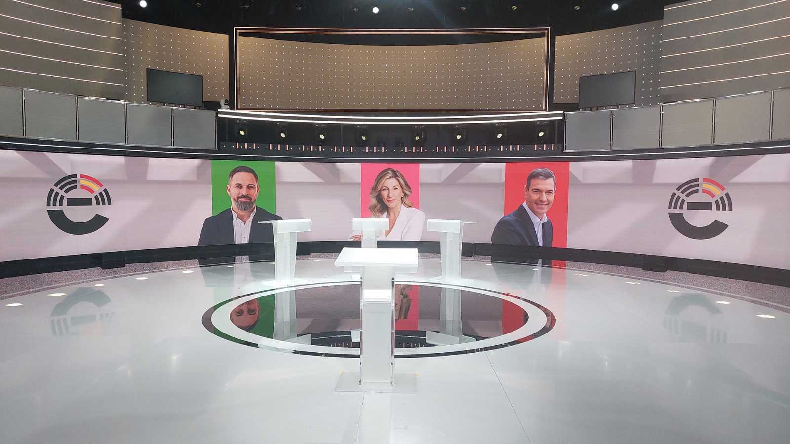 Así será el debate a tres entre Sánchez, Abascal y Díaz en RTVE: 90 minutos y tres bloques temáticos