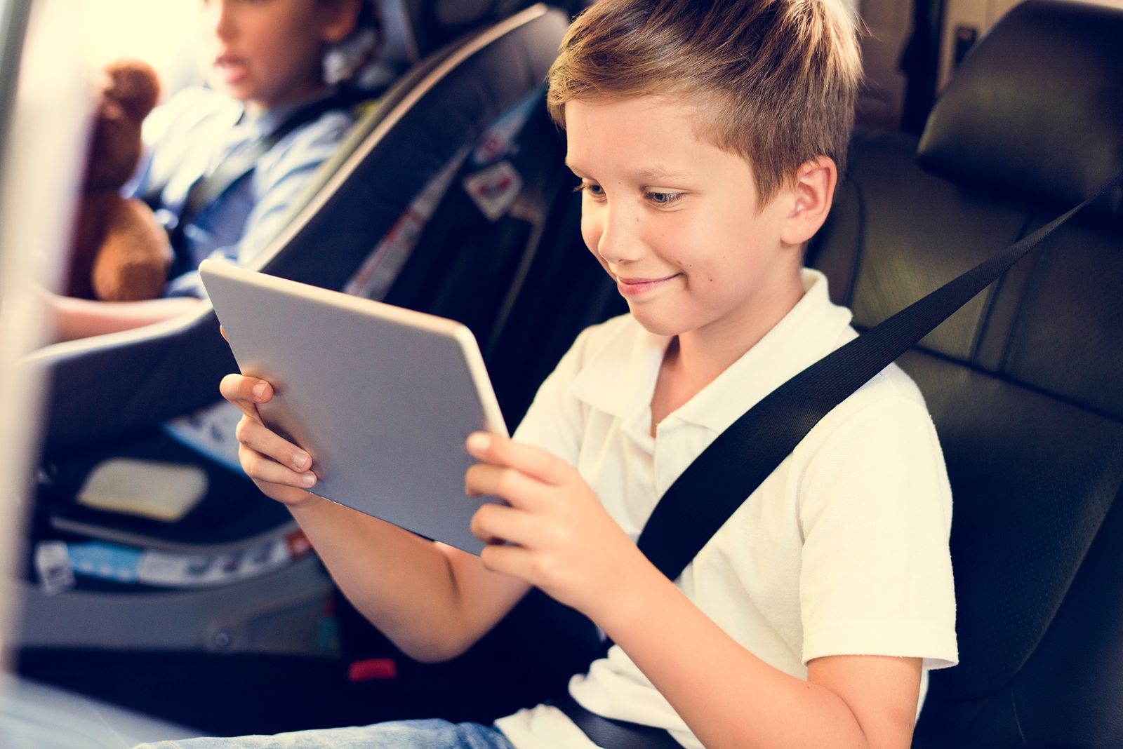 Si viajas con tus nietos, estos dispositivos les entretendrá (y tú estarás más tranquilo) Si viajas con tus nietos, estos dispositivos les entretendrá (y tú estarás más tranquilo)
