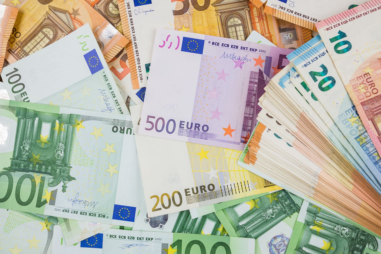 Los nuevos billetes que empezarán a circular en la zona euro: ¿cuándo entran en vigor?