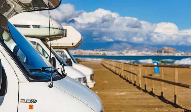 ¿Cuándo debes pasar la ITV a tu autocaravana? Foto: Bigstock