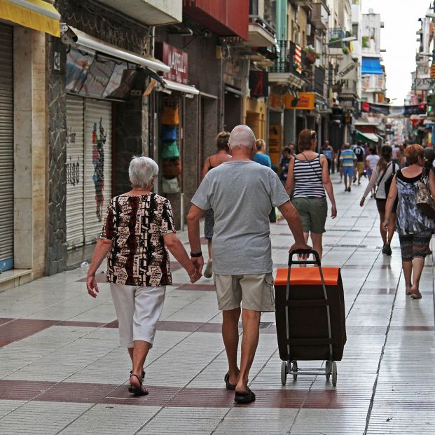 Dónde se envejece mejor: las CCAA con mejores pensiones, esperanza de vida y servicios para sénior