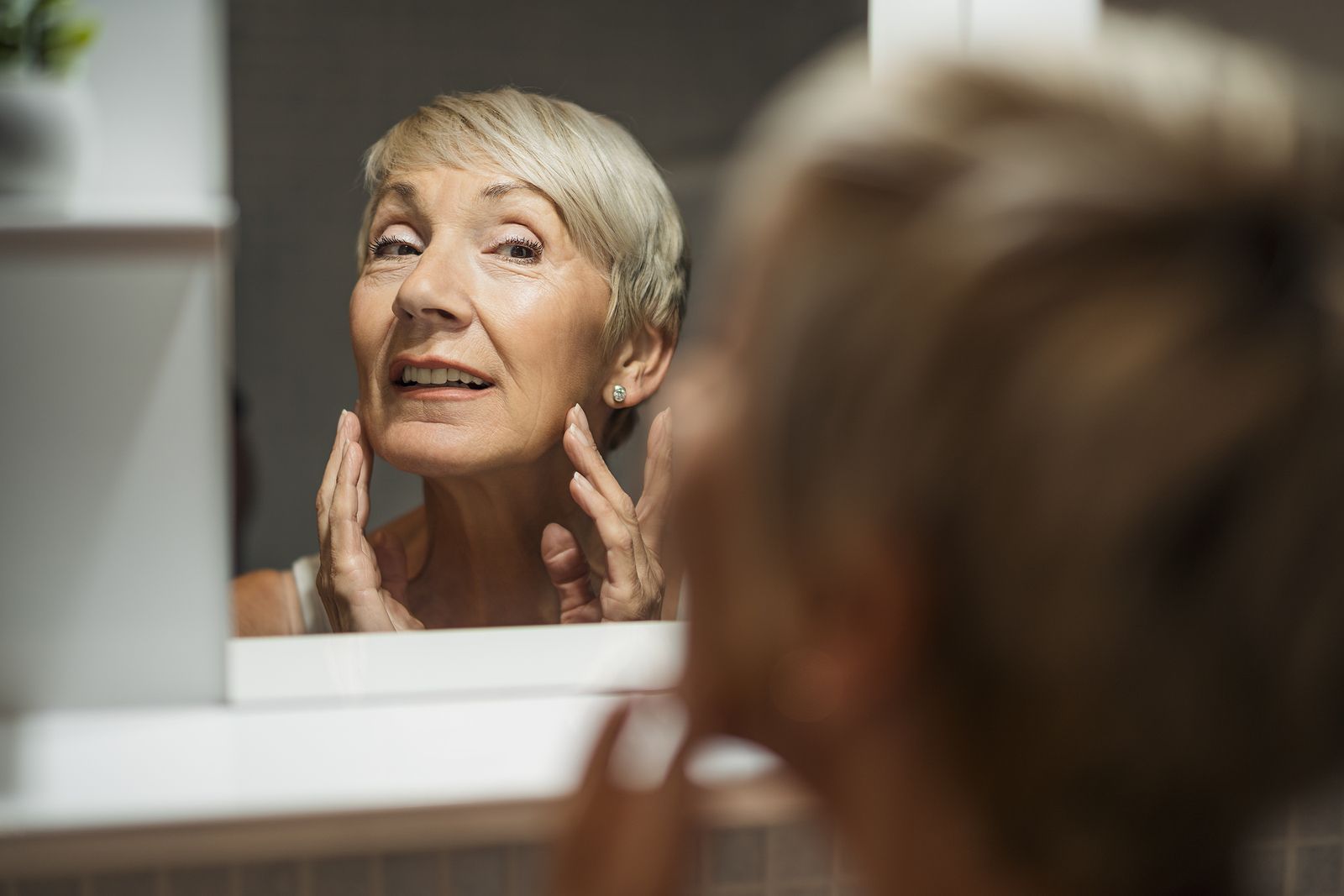 Los factores que hacen que tu piel envejezca mucho más rápido