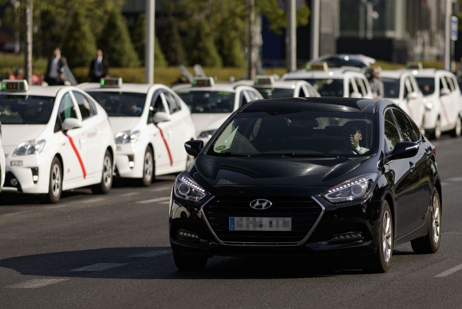 Los taxistas lanzarán en octubre una app