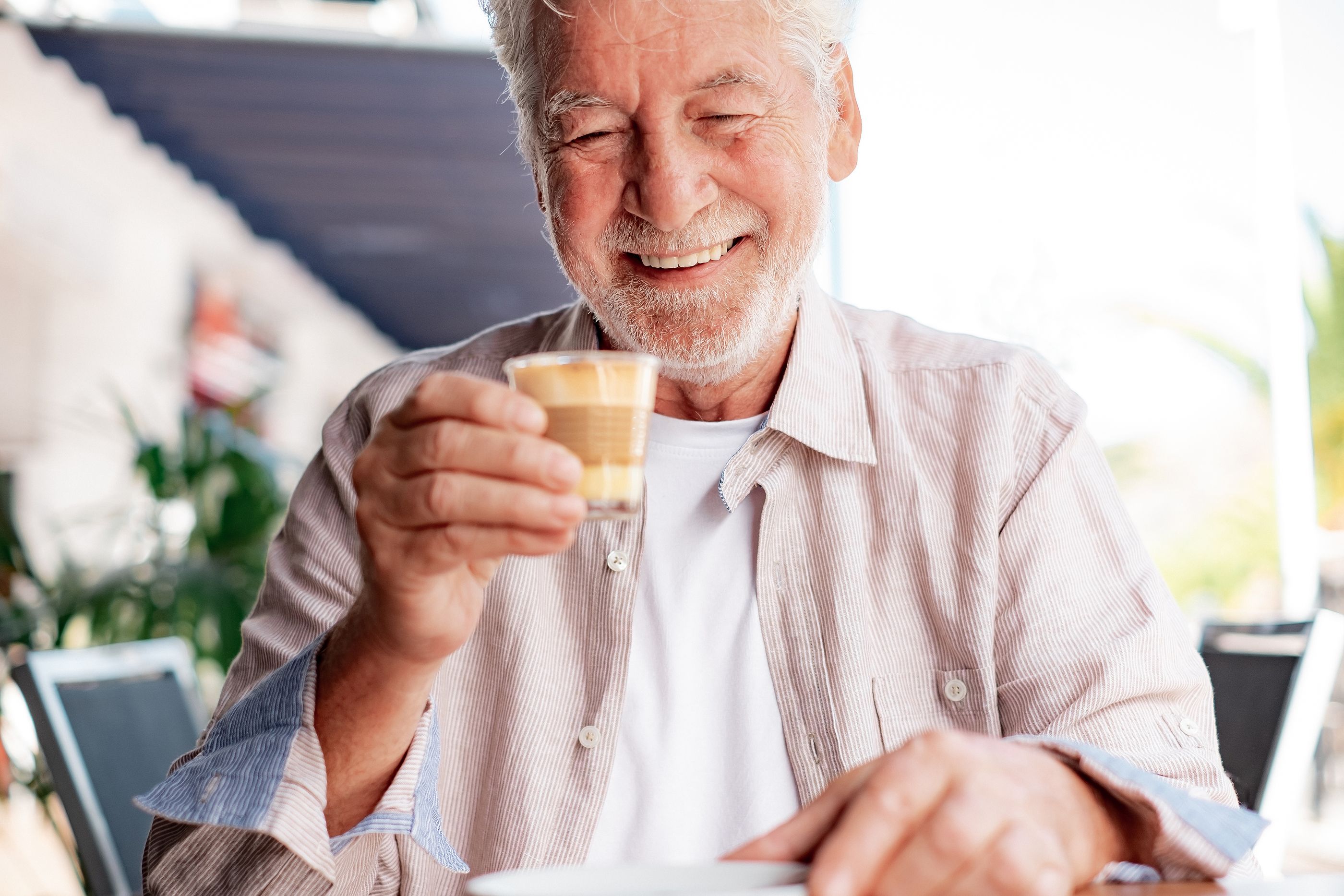 Un compuesto presente el café puede mejorar la calidad de vida en el envejecimiento