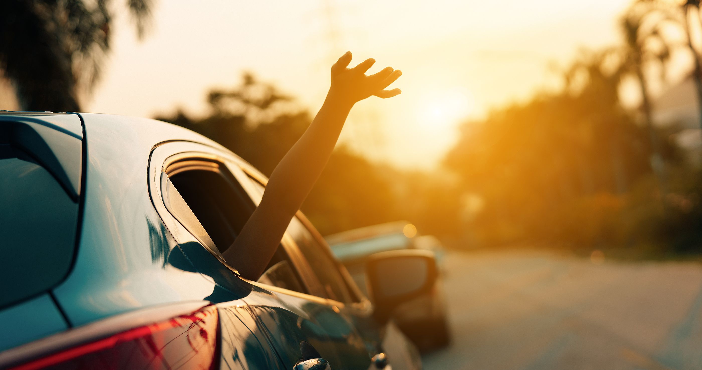 Sigue estos consejos para conducir de forma segura con altas temperaturas. Foto: Bigstock