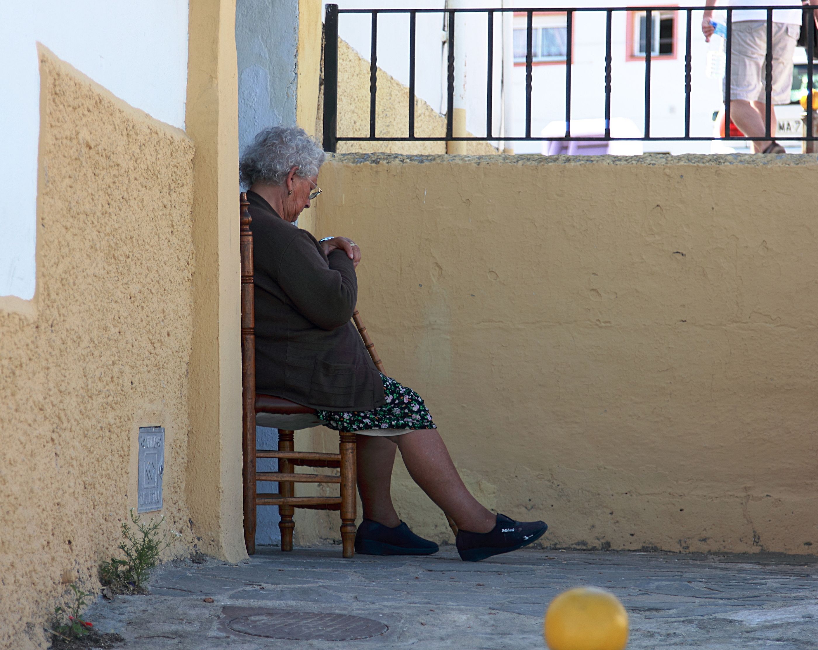 Verano, una de las peores épocas para los mayores en soledad: "En lugar de disfrutarlo, lo sufren"