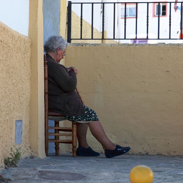 Verano, una de las peores épocas para los mayores en soledad: "En lugar de disfrutarlo, lo sufren"