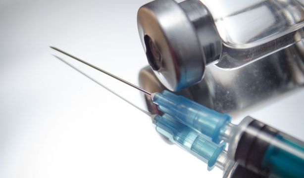 Comienza la campaña de vacunación de Covid y gripe: ¿qué dosis se pondrán esta temporada 2023-2024?