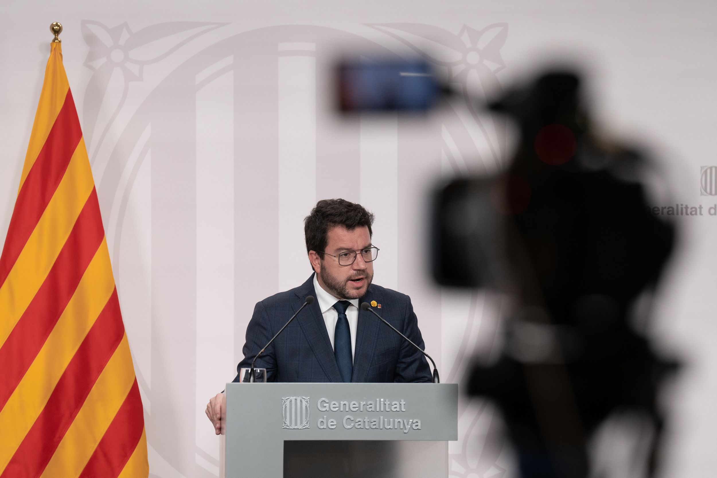 Aragonès pide a Sánchez que mueva ficha y deja claro el objetivo: un referéndum de independencia