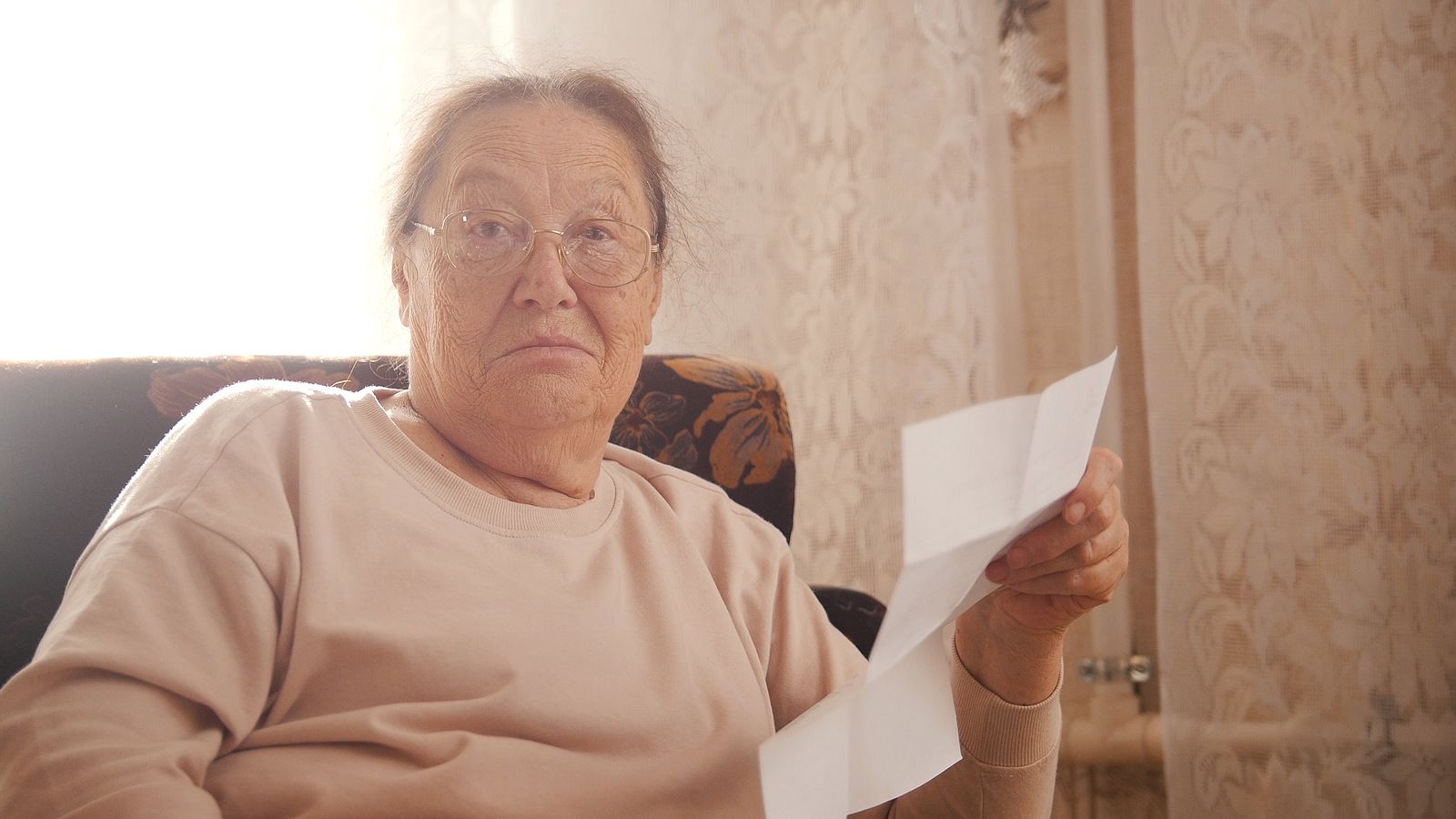Vitoria ayudará a los pensionistas vulnerables con las facturas de la luz y el gas