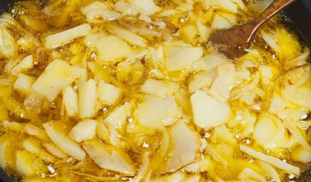 Por qué el aceite de oliva es el más recomendable también para freír