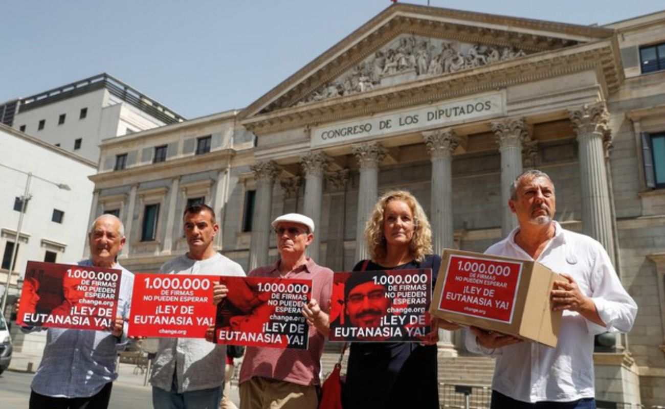 Más de un millón de firmas por la despenalización urgente de la eutanasia