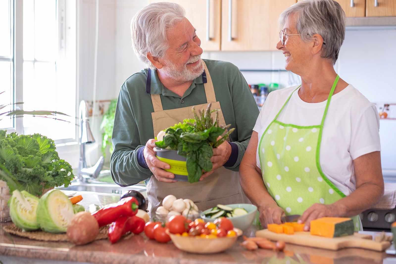 Cinco tipos de alimentos que ayudan a mantener un sistema inmunitario fuerte