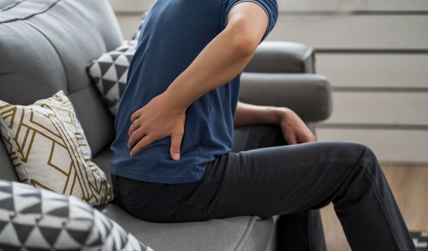 Desarrollan un dispositivo capaz de detectar el riesgo de sufrir osteoporosis con una gota de sangre. Foto: Bigstock