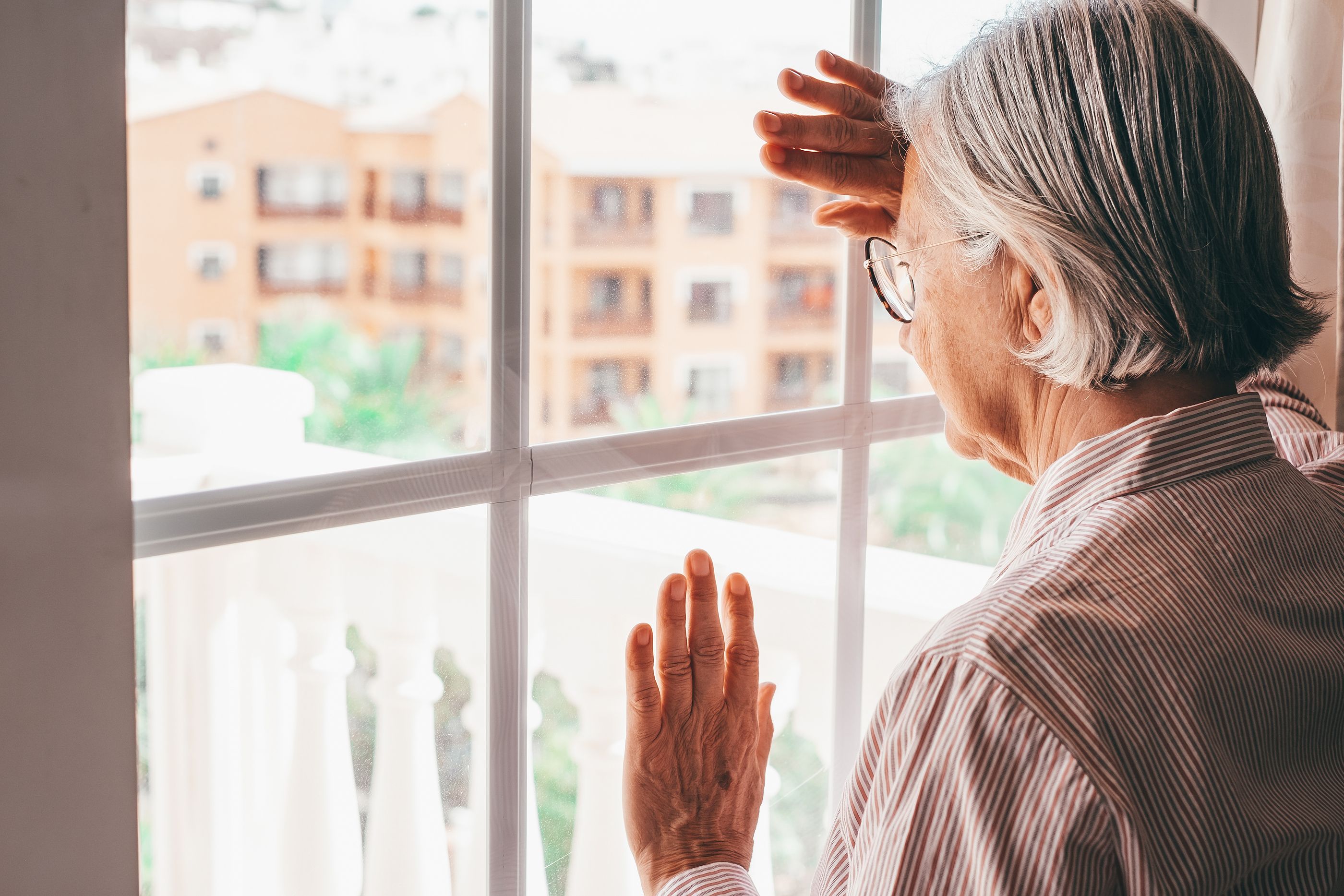 Qué es el síndrome vespertino que padecen muchas personas con demencia