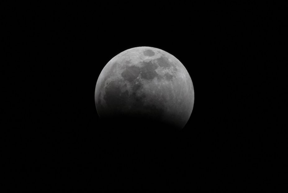 Cómo ver el eclipse lunar de este martes