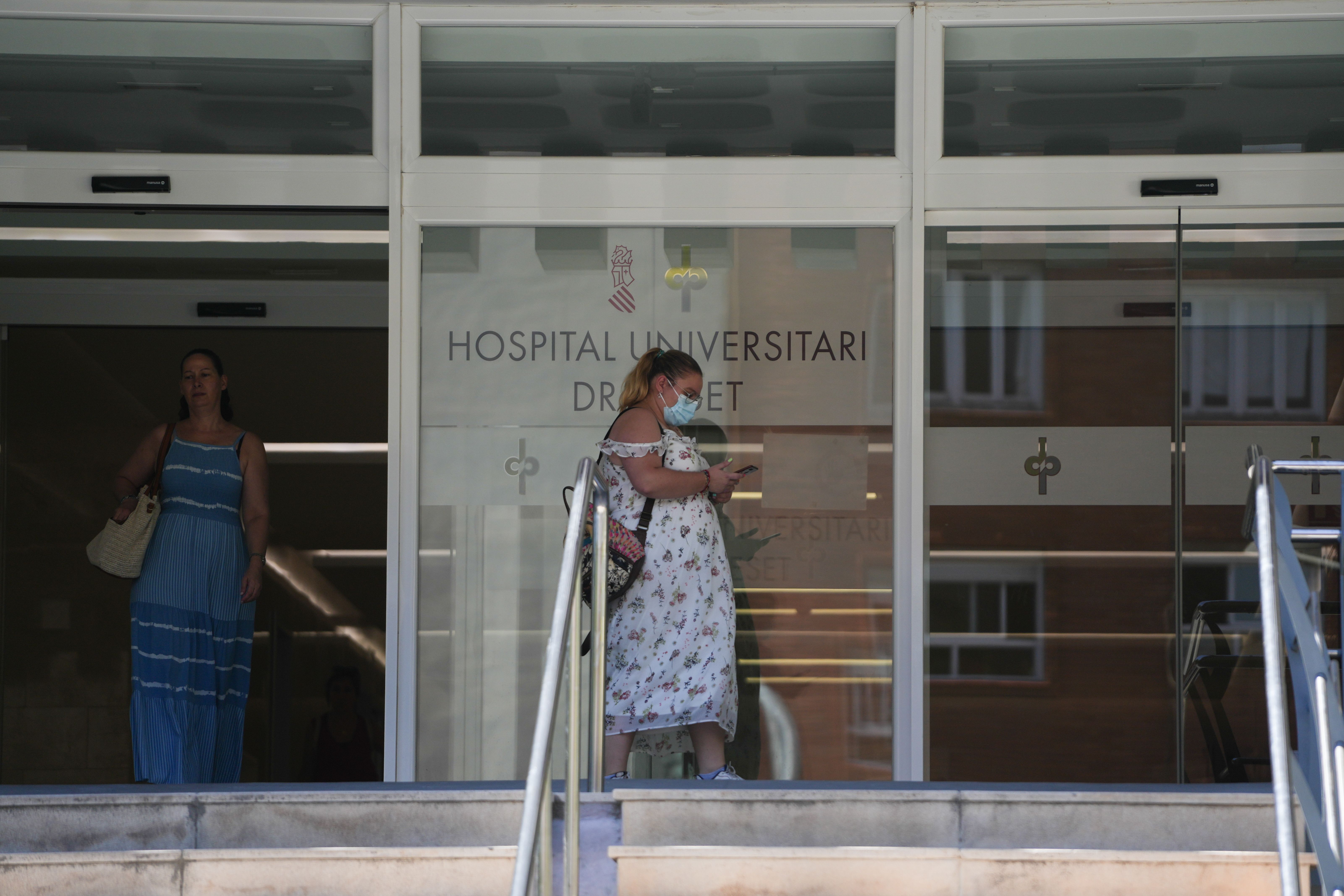 Vuelve el fantasma de las mascarillas a los hospitales: ¿serán obligatorias de nuevo?