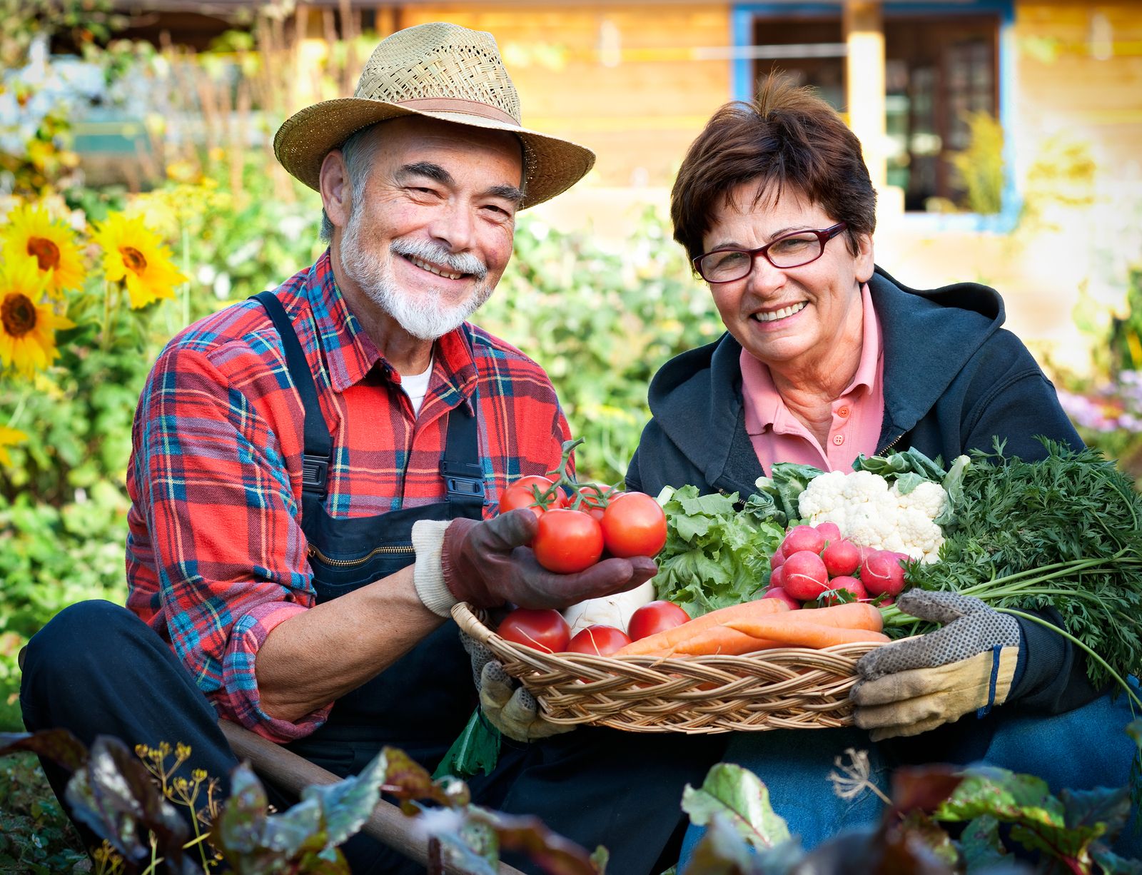 Productores locales de alimentos de kilómetro cero (bigstock)