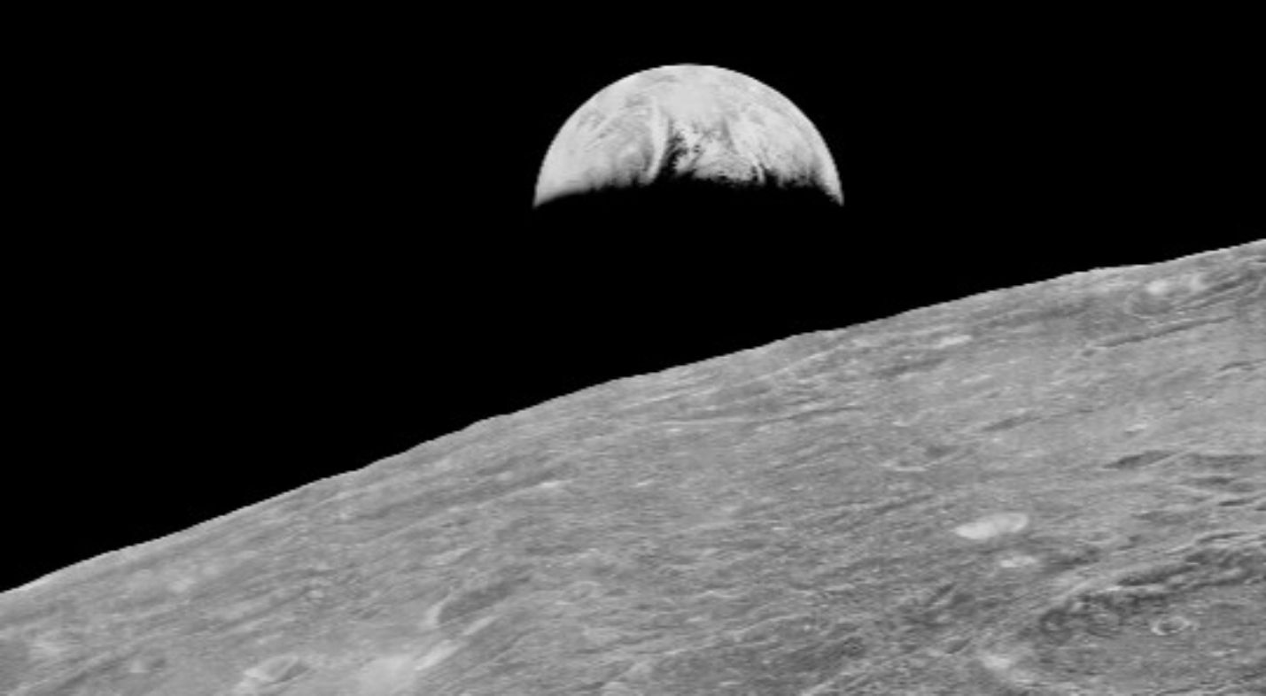 Esta semana se cumplen 57 años de la primera foto de la Tierra desde la Luna